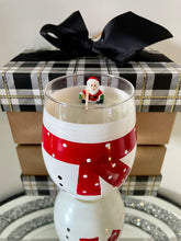 Load image into Gallery viewer, Flashing Santa Candles