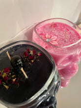 Load image into Gallery viewer, JUMBO Skull Candles