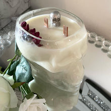 Load image into Gallery viewer, JUMBO Skull Candles